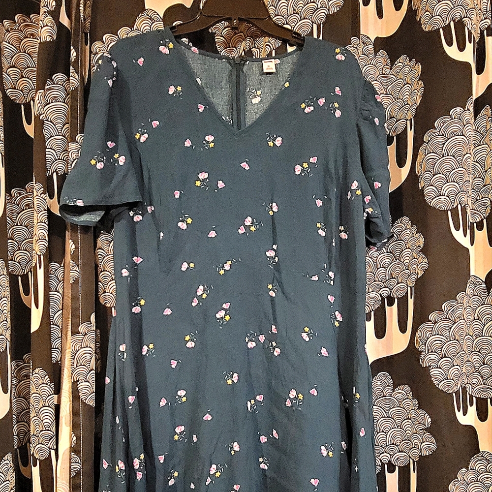 Green dress pink flowers